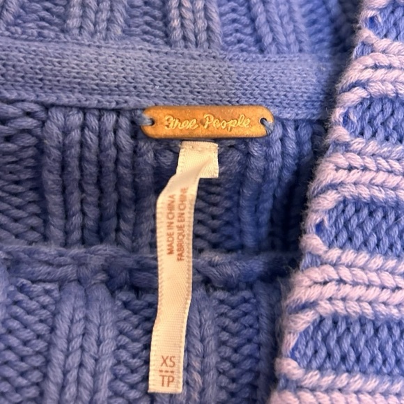Free People Sweetheart Chunky Knit Sweater- Size XS - Picture 5 of 14